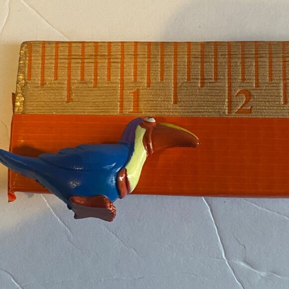 Vtg Disney Bambi Thumper & Dora the Explorer Señor Tucán Toucan Figures - Picture 3 of 3